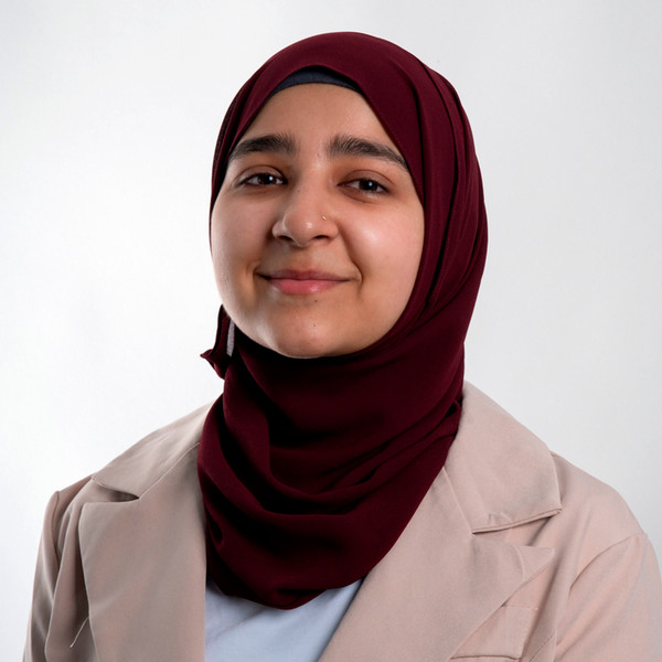 Head shot of Moazzma Fnu